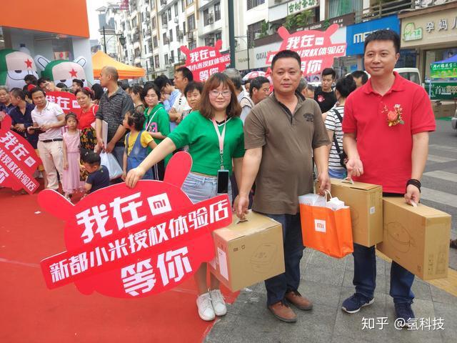 “就这几天要被关了”，微软国内线下授权门店“大撤退”？门店工作人员：线下投资太大，不赚钱，及时止损