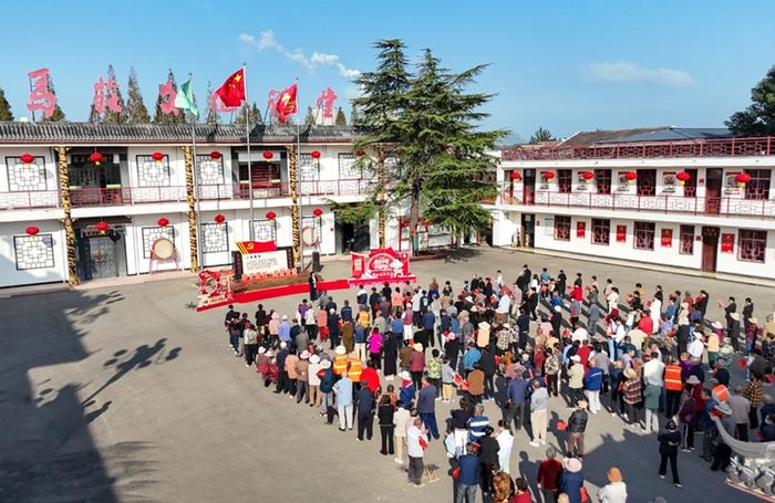 财联社债市早参10月8日|国新办将于今日举行新闻发布会；鲍威尔表示年内美国或还有两次降息