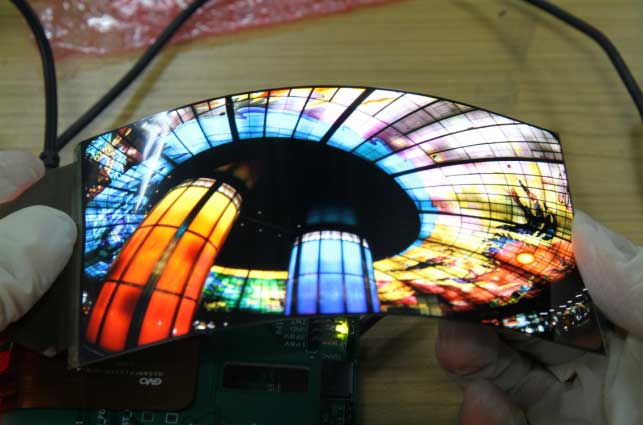 维信诺豪赌AMOLED：连年亏损下仍欲扩产，关联收购存疑点