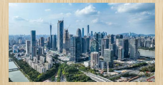 越秀地产：上半年完成年度销售目标的51% 有信心完成全年1205亿元销售目标