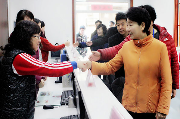 财政部：今年前七个月累计发行67036亿元地方债 专项债占比77.26%