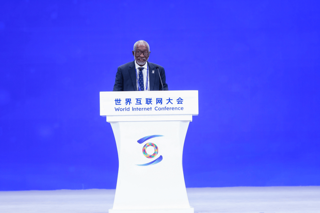 世界互联网大会乌镇峰会闭幕，腾讯“好用的AI”畅想数智未来