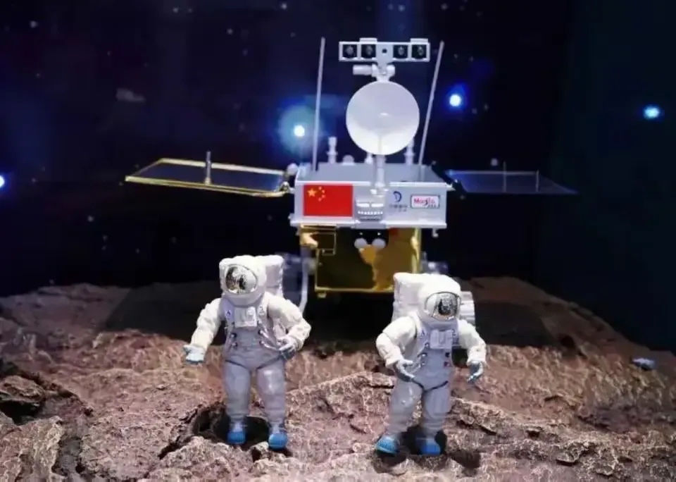 洞穴训练帮助航天员更好执行载人登月任务