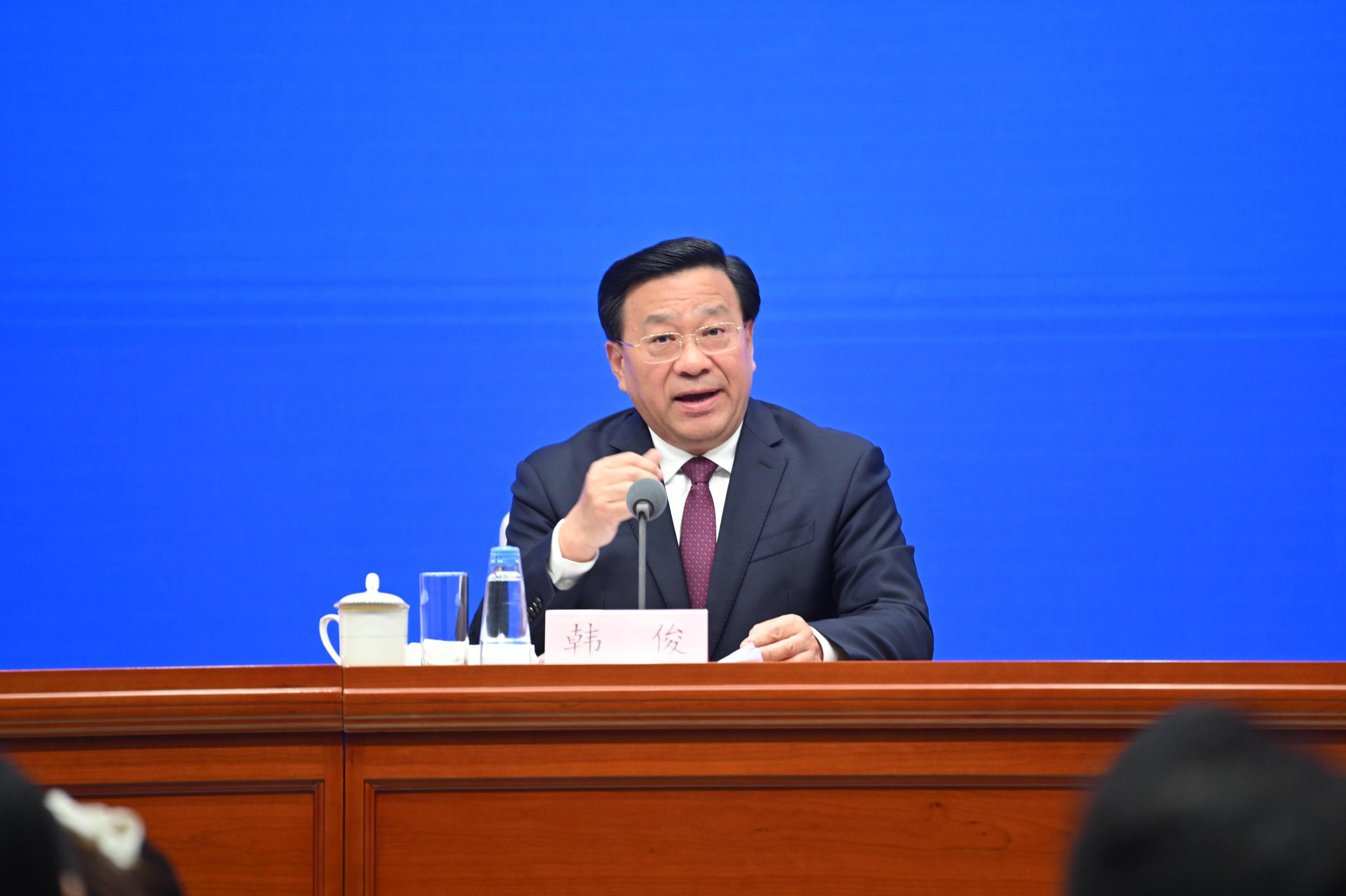 今日看点|国新办将举行锚定农业农村现代化、扎实推进乡村全面振兴有关情况新闻发布会