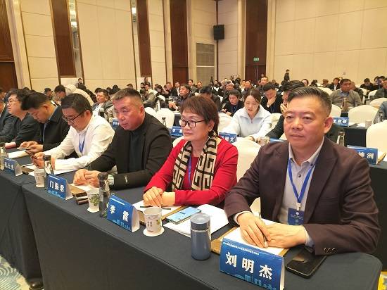 唐中东大使出席毛里塔尼亚中资企业商会2025年度扩大交流会