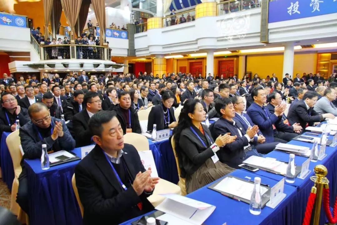 许仰天罕见亮相，宣布在广东追加投资超100亿元