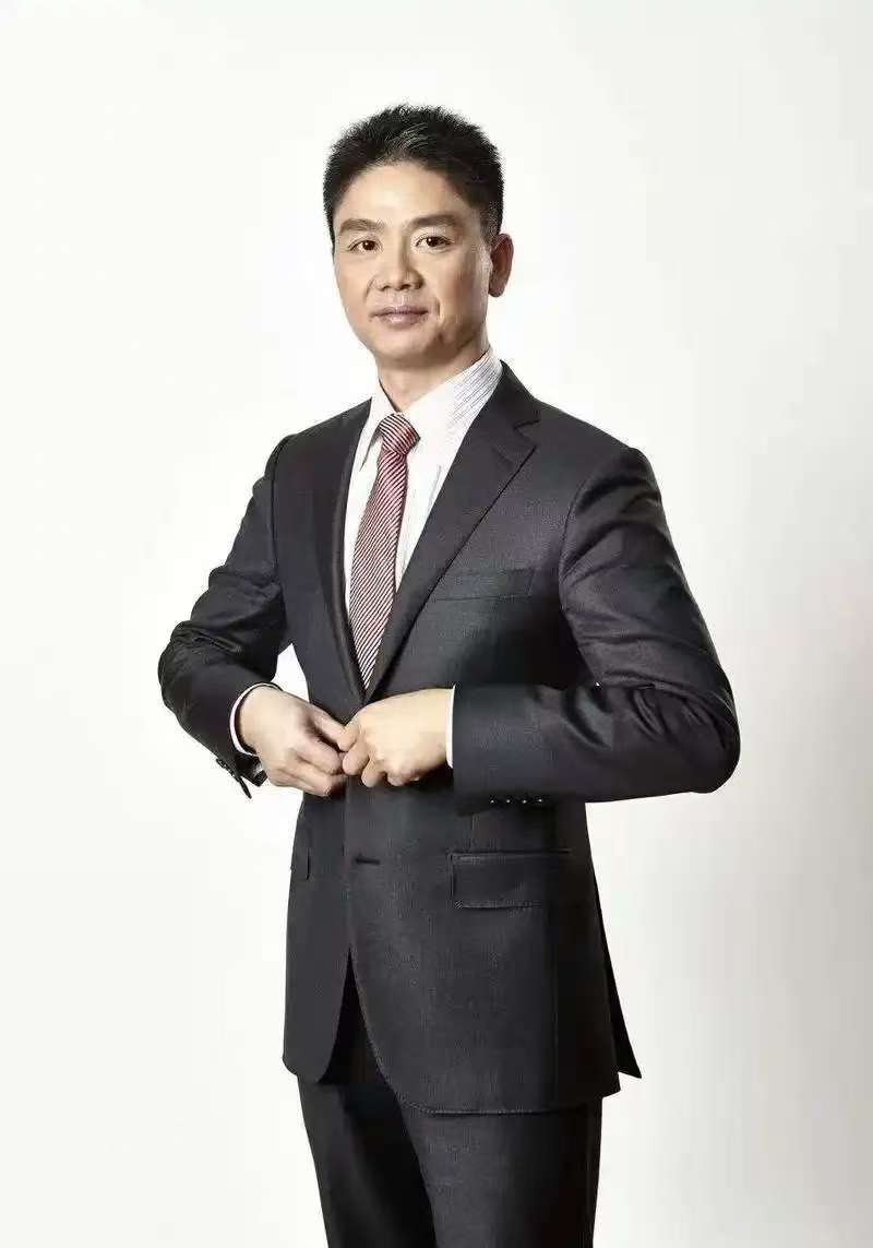 官宣！刘强东进军游艇业，期待未来推出10万元级游艇