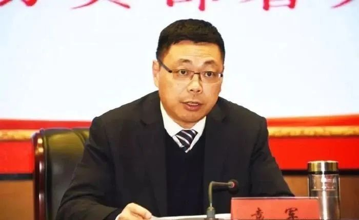 贵州贵安女掌门落马,曾任上市银行行长!