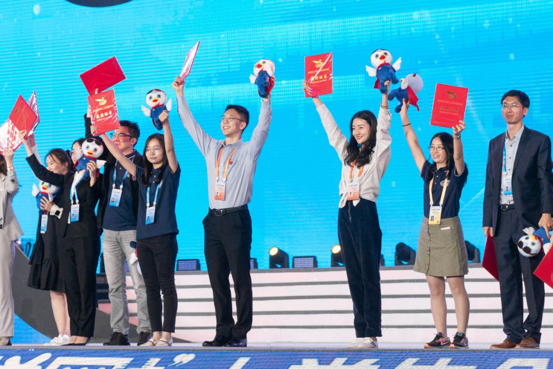中国中学生在国际冬季人工智能奥赛获两金一银