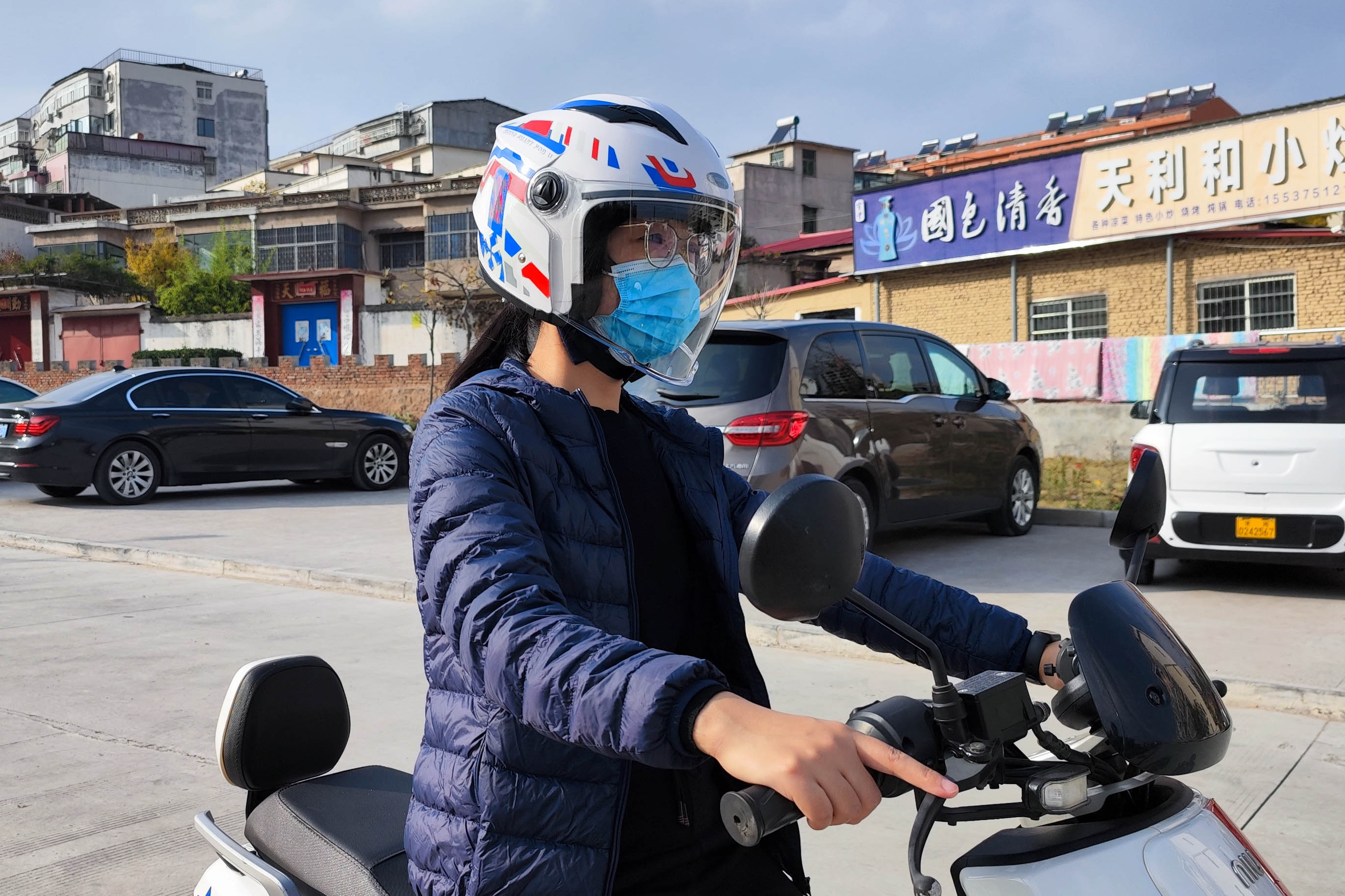 他们守护老人，谁来守护他们？ | 小家大家