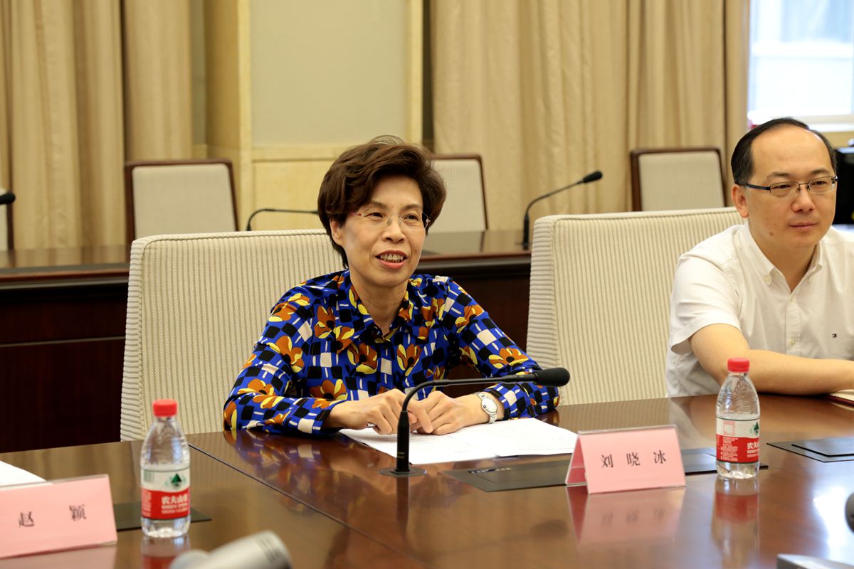 全国政协委员、广东证监局局长杨宗儒：建立出海投资引导机制 维护中企海外权益