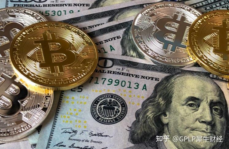 “光”爆发！公募基金百日业绩亮相，赛道博弈“冰火两重天”