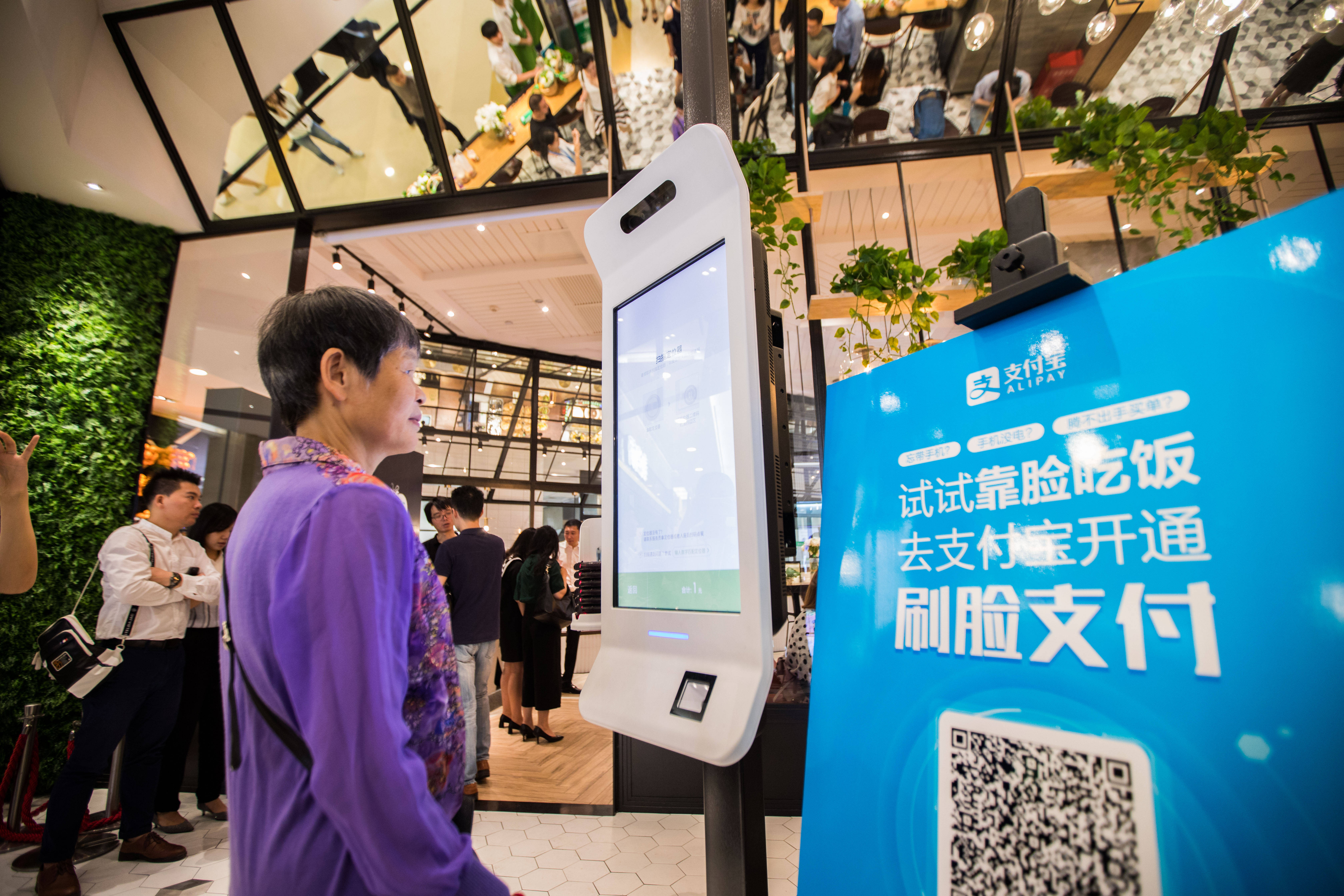 奥比中光获得发明专利授权：“基于语义信息的地图生成方法及相关设备”